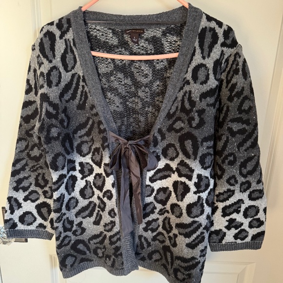 Dana Buchman size large snow leopard 3/4 sweater with stain ties - Picture 1 of 4